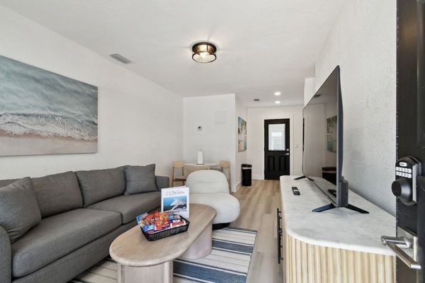 117 127th Ave E Unit 3