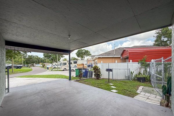 Single car carport