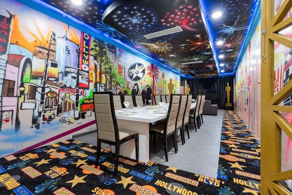 Dining Room 2/Conference Room (Seating for 14)