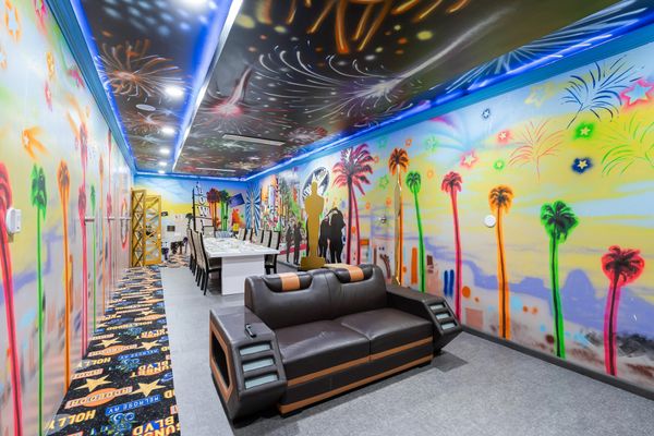 Dining Room/Lounge Area (Angle)