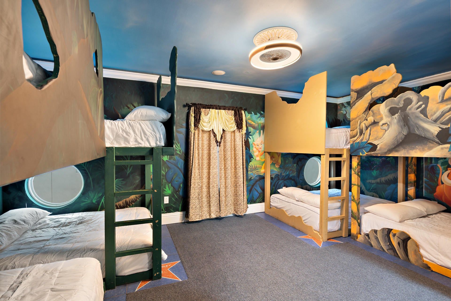 Gallery Photo
