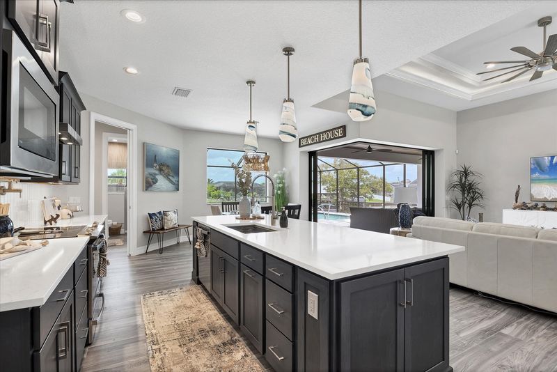 Bright, open, fully-equipped kitchen