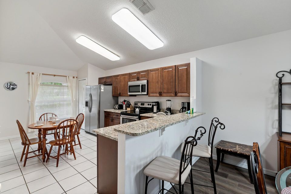 Kitchen Seating