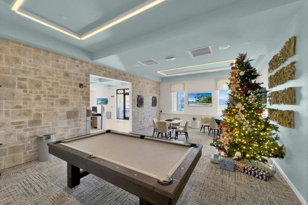 Storey Lake-Bronson Club-Clubhouse