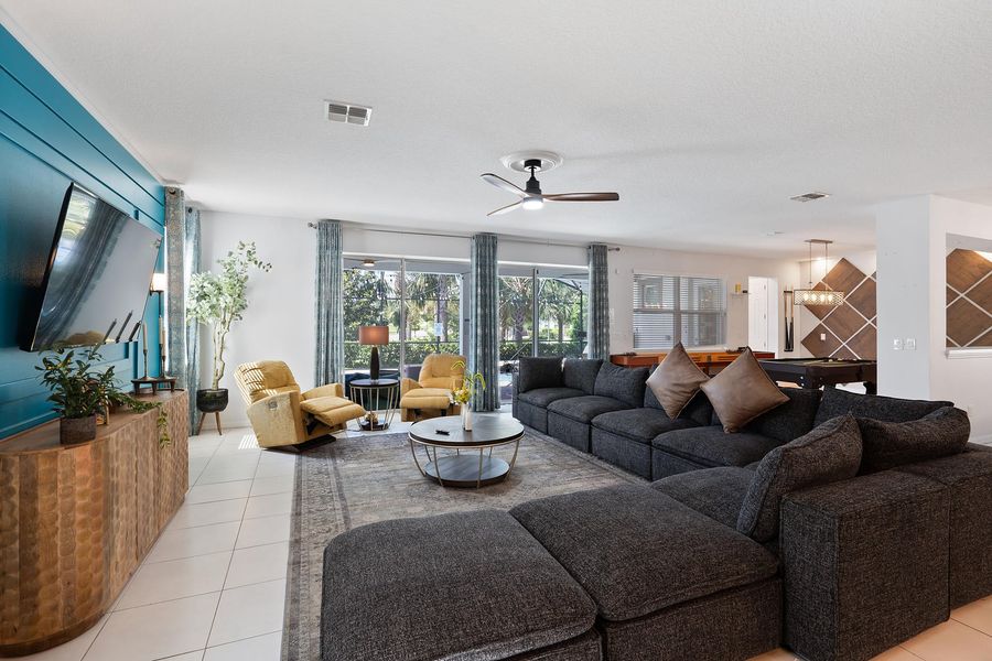 9001 Sunshine Ridge Loop