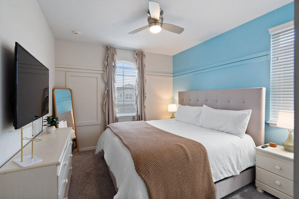 King Suite Bedroom 6 Upstairs Attached Bathroom (5) 55" Roku TV