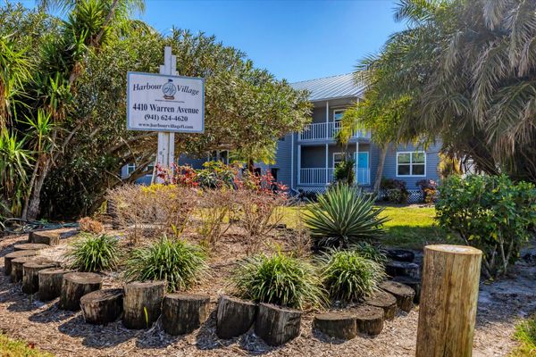 Harbour Village Resort