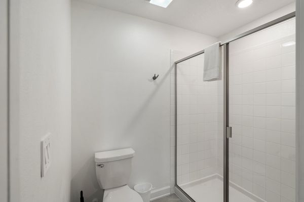 Jack N Jill Bathroom 4 Upstairs Shower