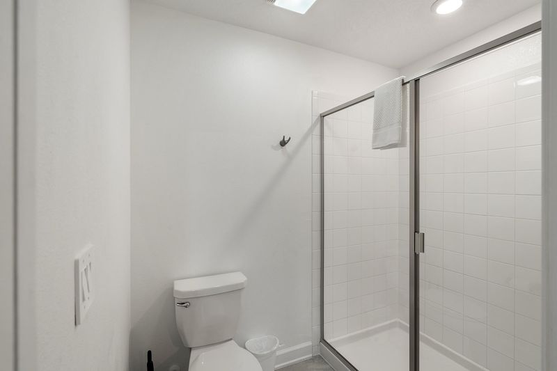 Jack N Jill Bathroom 4 Upstairs Shower