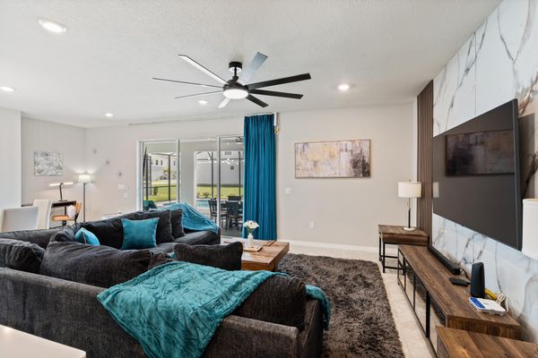 Living Room 75 " Smart TV Sound Bar