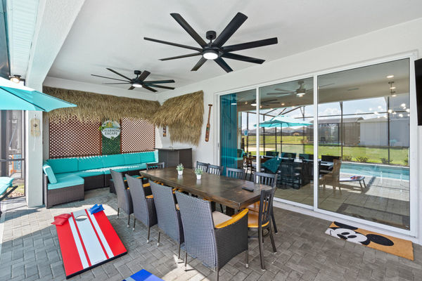 Patio Seating / Dining