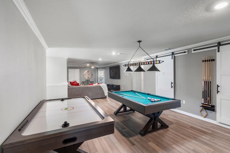 Loft / Game Room 85" Roku TV Pool Table Air Hockey