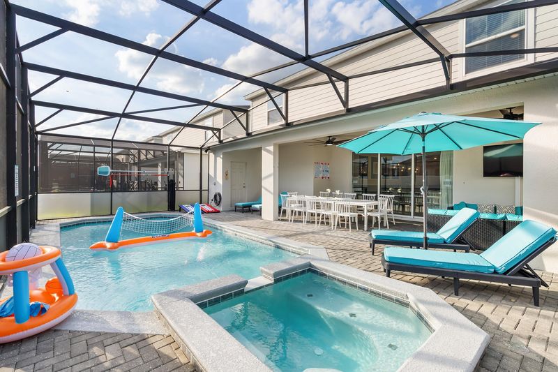 Pool / Spa / Patio