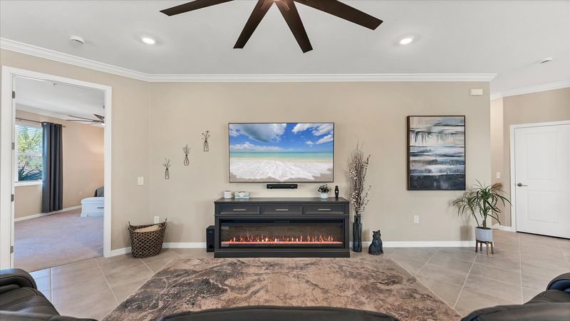 Beautiful, bright, open living space