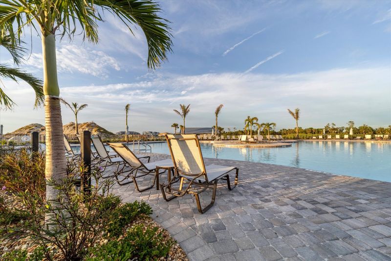 Clubhouse Pool