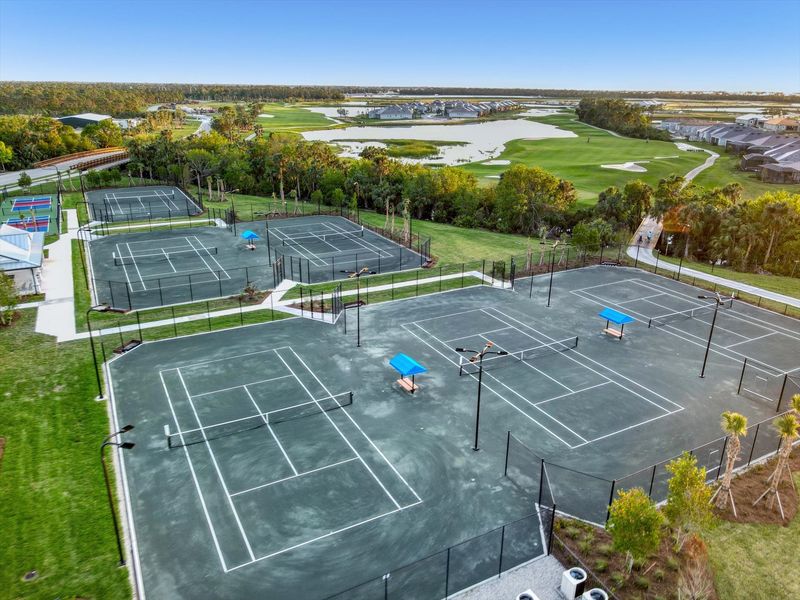 Tennis/Pickleball Courts