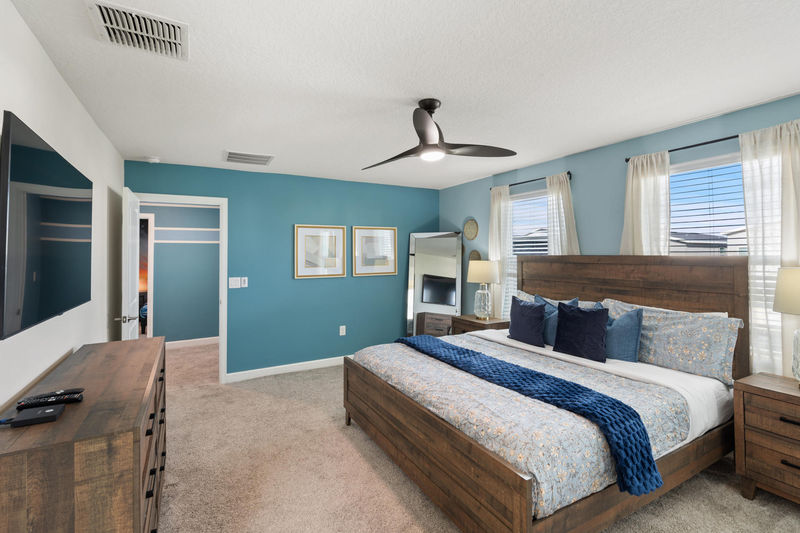 Master King Bedroom 1 Upstairs Attached Bathroom 55" Smart TV