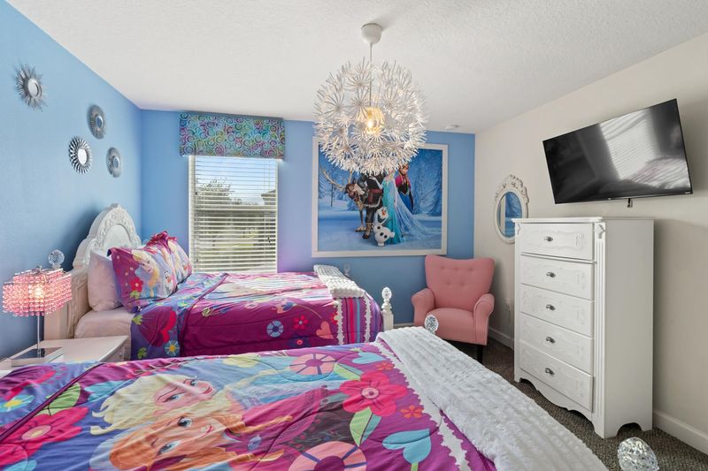 Twin/Double Bedroom 6 Upstairs Shared Bathroom 43" Roku TV Frozen Theme