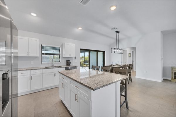 Fully-equipped kitchen