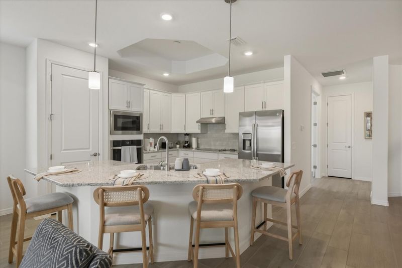 Bright, open, fully-equipped kitchen