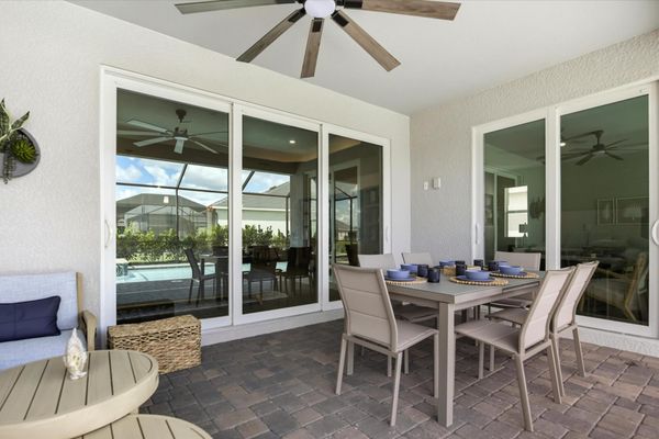 Large lanai overlooking the sparkling pool & spa