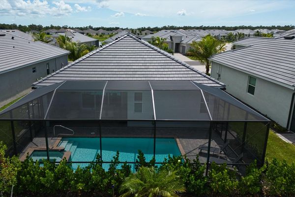 Beautiful 4 bedroom, 2 bathroom private pool home in Heritage Landing Golf Resort in Punta Gorda