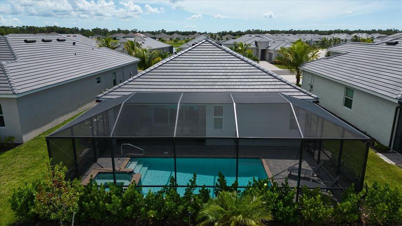 Beautiful 4 bedroom, 2 bathroom private pool home in Heritage Landing Golf Resort in Punta Gorda