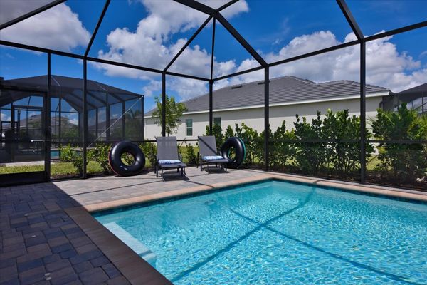 Private pool & spa. Pool measures 25' x 15' x 6'D