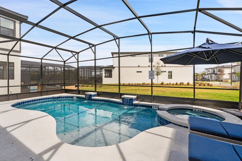 Pool / Spa Faces South East