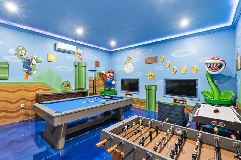 Game Room 2/50" Smart TVS, PS5, XBOX S
Pool Table, Air Hockey, Foosball
