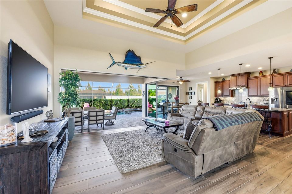 Gorgeous 3 bedroom, 2 bathroom waterfront home with private pool in South Gulf Cove