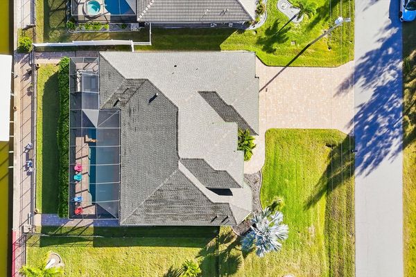 Gorgeous 3 bedroom, 2 bathroom waterfront home with private pool in South Gulf Cove