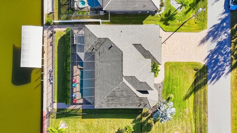 Gorgeous 3 bedroom, 2 bathroom waterfront home with private pool in South Gulf Cove