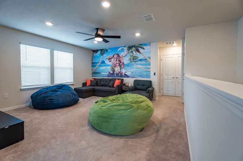 Loft 85" Smart TV PS5