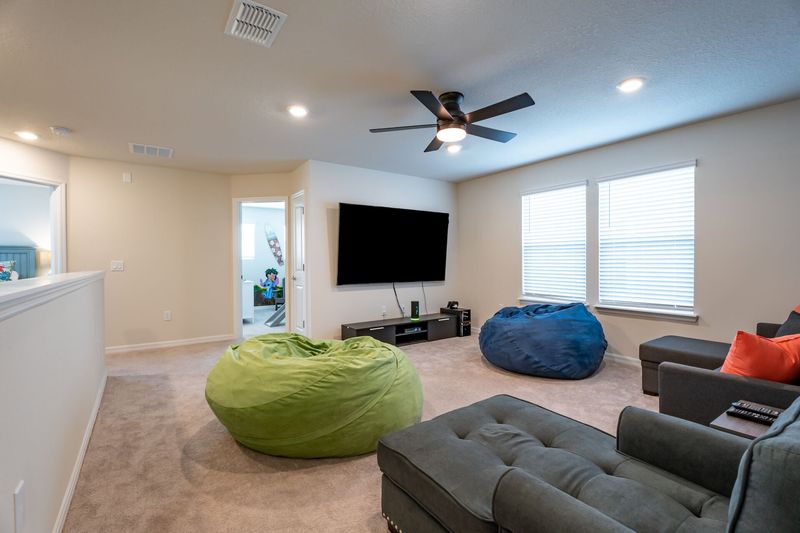 Loft 85" Smart TV PS5
