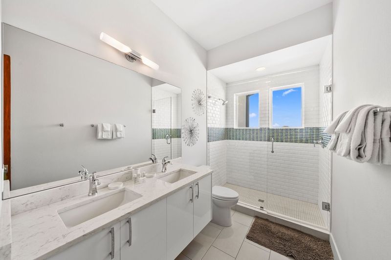 Ensuite bathroom