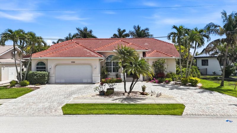 3 bedroom, 2 bathroom waterfront home with private pool in Punta Gorda, FL