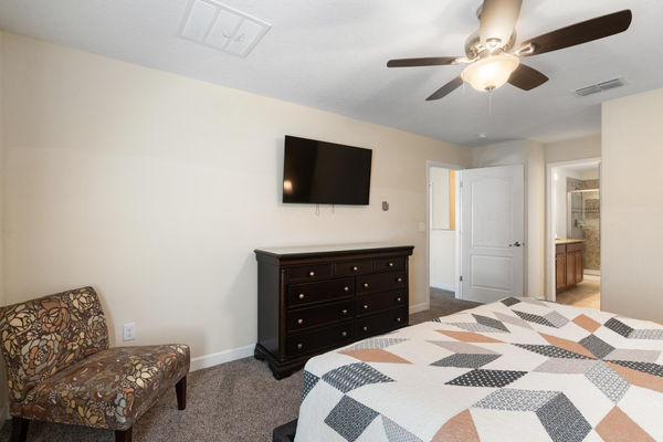 Master King Bedroom 1 Upstairs 50" Smart TV Attached Bathroom
