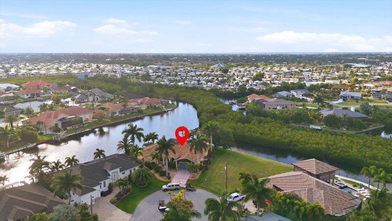 Beautiful 3 bedroom, 2 bathroom waterfront home with private pool in Punta Gorda, FL