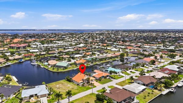 Beautiful 3 bedroom, 2 bathroom waterfront home with private pool in Punta Gorda, FL