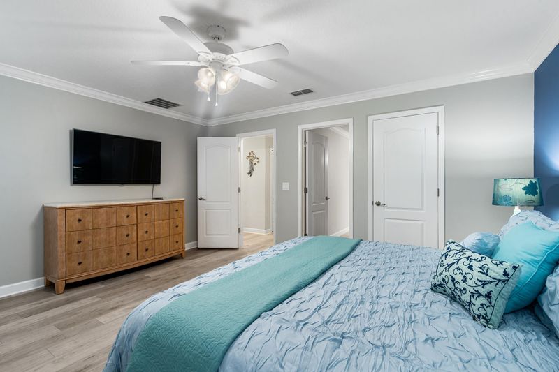 Master King Bedroom 1 Upstairs Attached Bathroom 55" TV