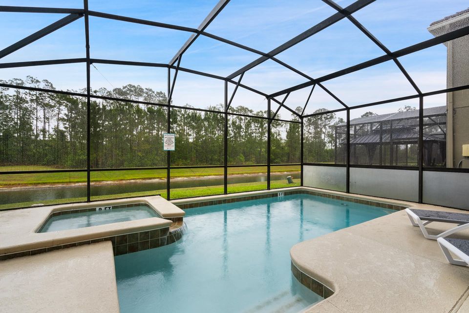 Pool / Spa Faces East