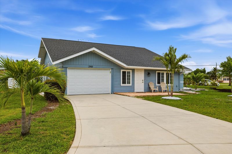 Cozy 3 bedroom, 2 bathroom home with private pool in Punta Gorda