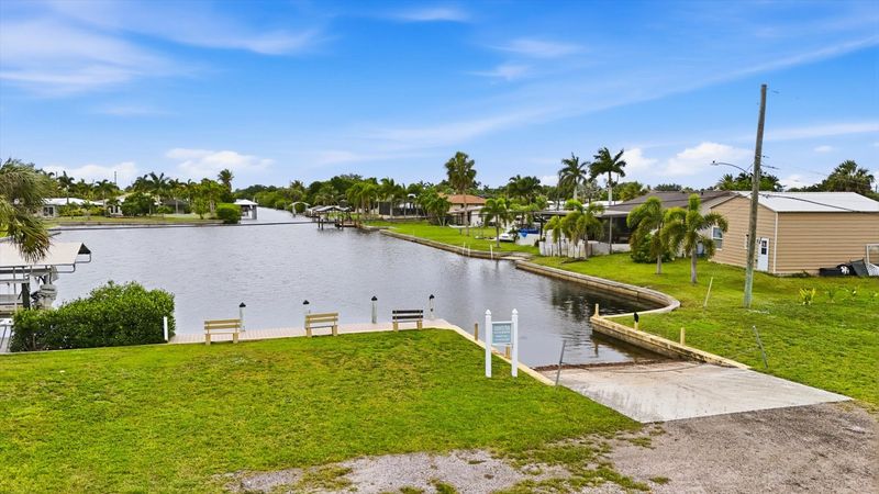 Boat launch 100' from home