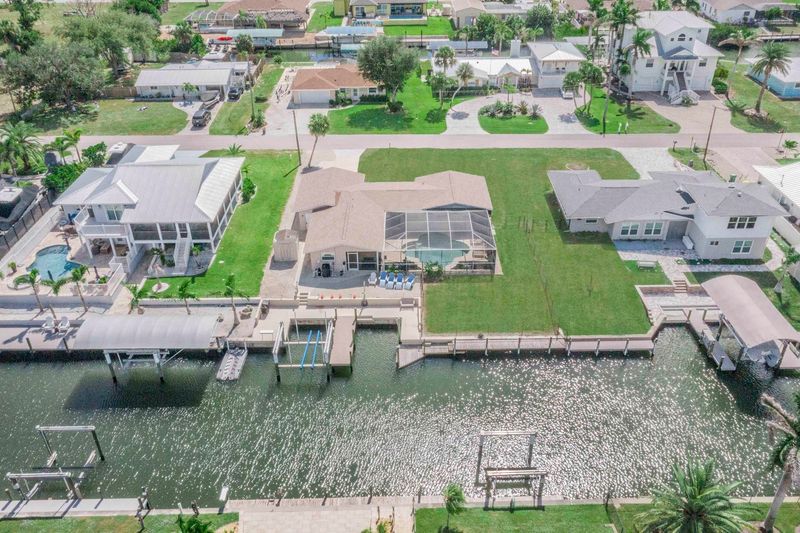 Beautiful 3 bedroom, 2 bathroom waterfront home with private pool & spa on Lemon Bay in Englewood (Boat Lift Not For Use)