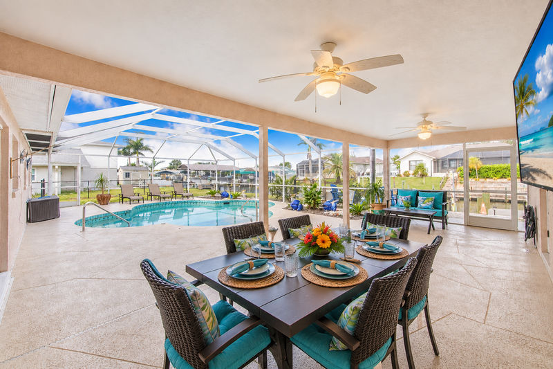 Beautiful 3 bedroom, 2 bathroom waterfront home with private pool & spa on Lemon Bay in Englewood