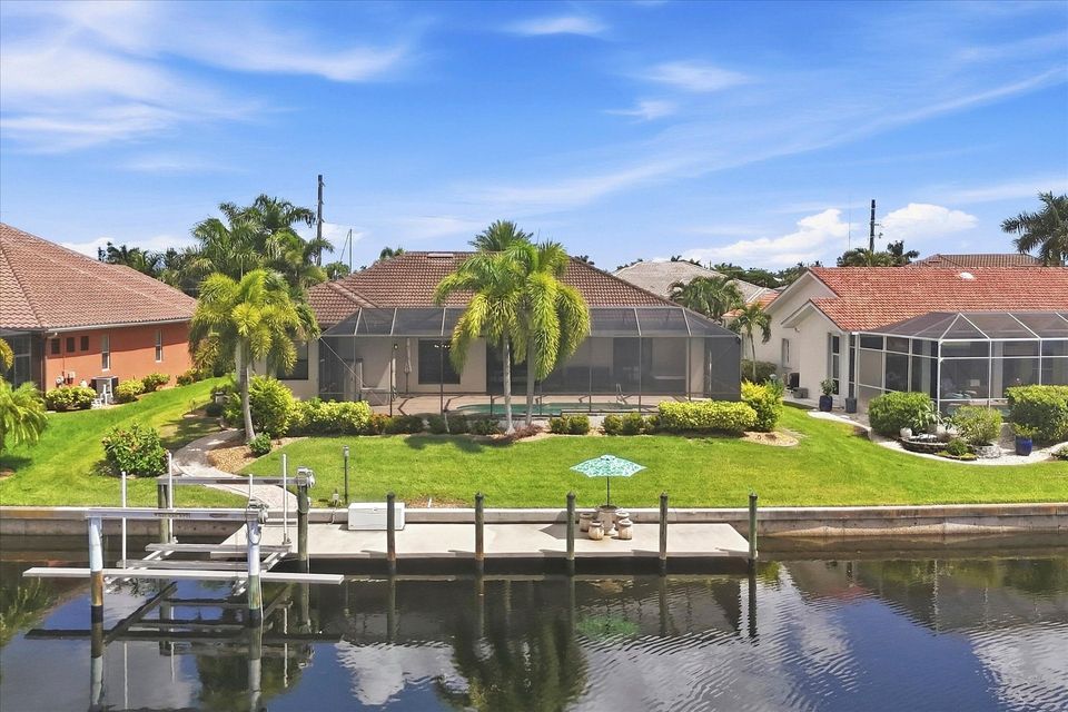 Gorgeous 3-bedroom, 3-bathroom waterfront home with private pool in Punta Gorda, FL