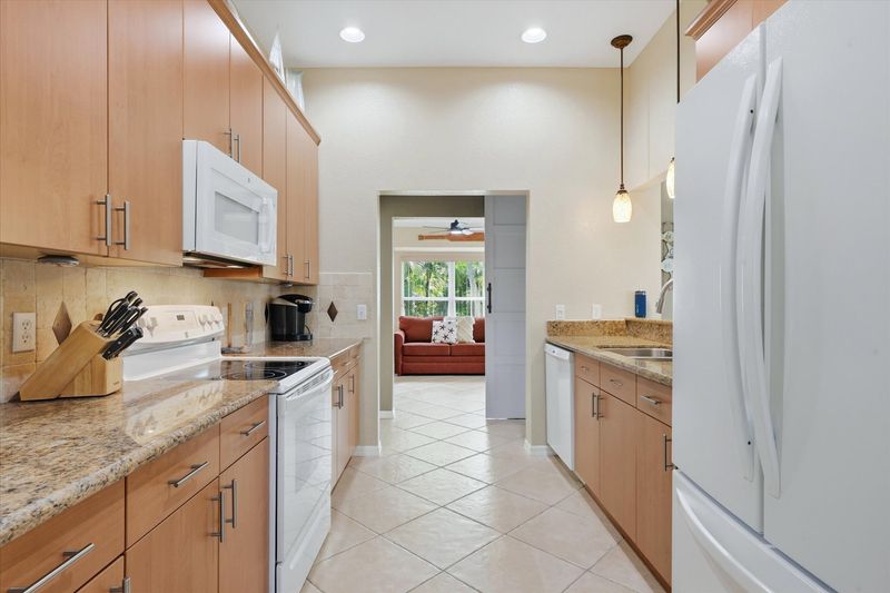 Fully-equipped kitchen