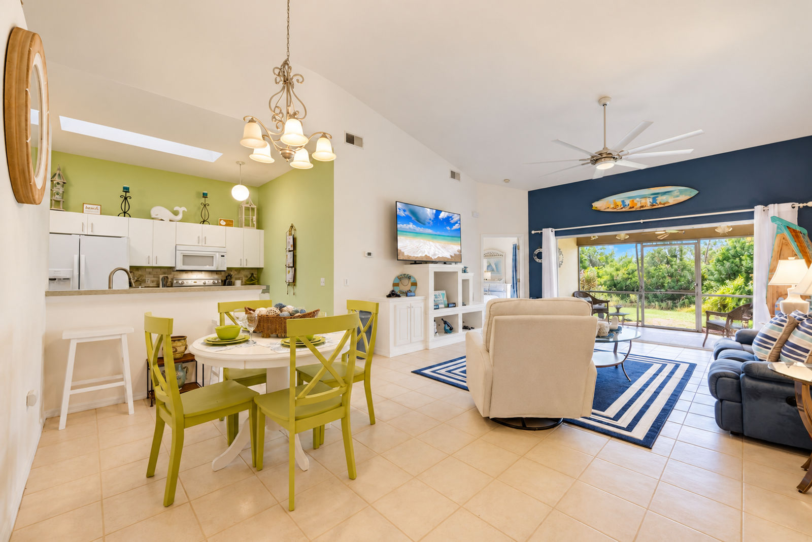 2 bedroom, 2 bathroom condo in Burnt Store Marina