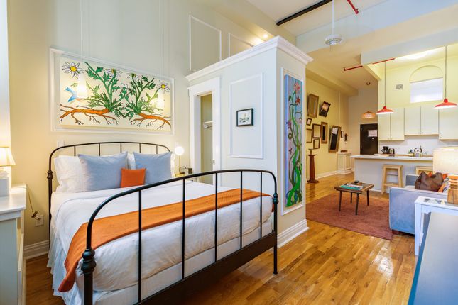The Box House Hotel and Apartments